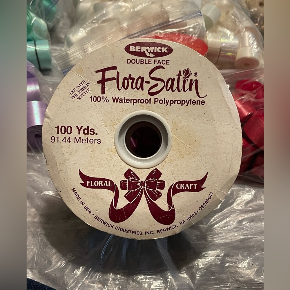 HUGE Floral Ribbon bundle - Picture 4 of 4